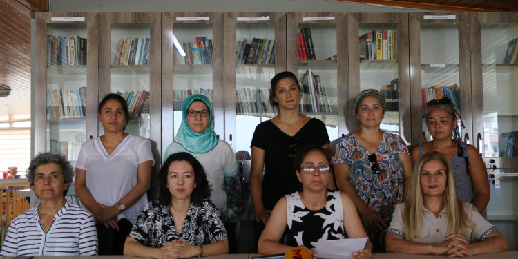Mersin Kadın Platformu: Mustafa Gültak tüm kadınlardan özür dilesin Mersin Kadın Platformu: Mustafa Gültak tüm kadınlardan özür dilesin