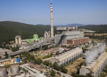 Odalar, termik santralleri yalanladı