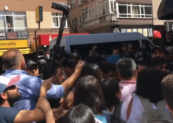 Ankara’da öğretmenlere polis saldırısı