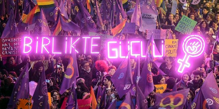 Yüksel Mutlu: Kadınların bir araya gelmesi için bin neden var Yüksel Mutlu: Kadınların bir araya gelmesi için bin neden var