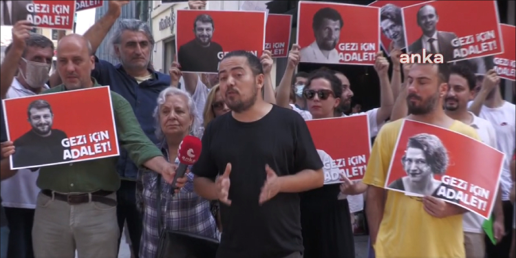 Yurttaşlar Gezi tutuklularına destek mektubu yolladı Yurttaşlar Gezi tutuklularına destek mektubu yolladı