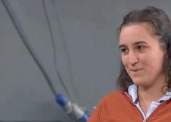 Akşener ile konuşan genç: Aileme destek olmak zorundayım