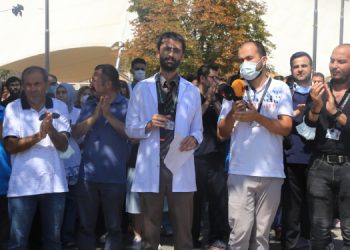 Asistan hekimler: Hekimlerin bölünmesine izin vermeyeceğiz