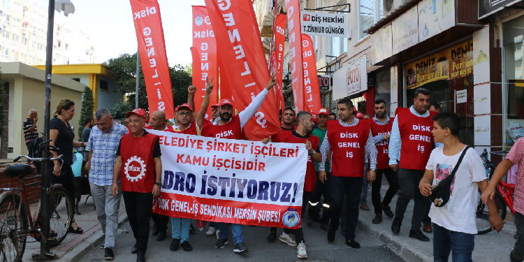 Belediye şirket işçileri kadro istedi Belediye şirket işçileri kadro istedi