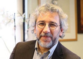 Gazeteci Can Dündar ‘gri liste’ye eklendi