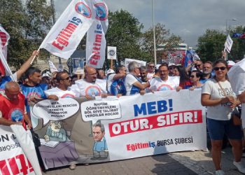 Eğitim-İş’ten eylem: Diploması olmayanlar bize ahkâm kesemez