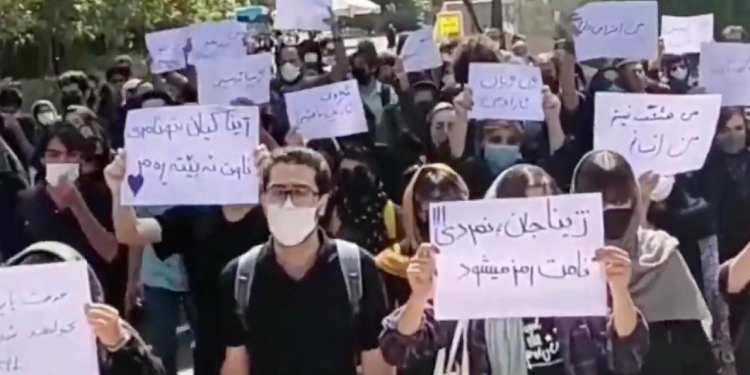 Hengaw’dan İran raporu: 38 yaralı, 13 tutuklama Hengaw’dan İran raporu: 38 yaralı, 13 tutuklama