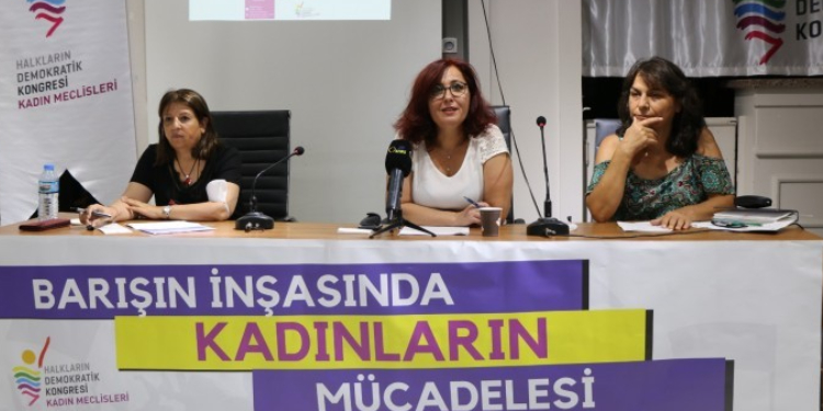 Kadın ve Barış Tartışmaları: Kadınlar eşit bir toplum hedefliyor Kadın ve Barış Tartışmaları: Kadınlar eşit bir toplum hedefliyor