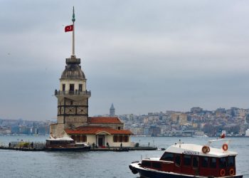 Bakan Ersoy’dan “Kız Kulesi” açıklaması: Mart 2023’te açılacak