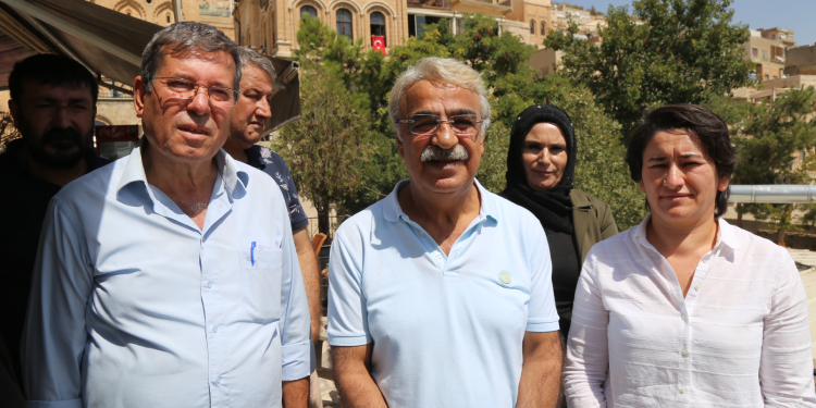 Sancar’dan Midyat’taki polis cinayetine tepki: Cezasızlık bu olayları sıklaştırıyor Sancar’dan Midyat’taki polis cinayetine tepki: Cezasızlık bu olayları sıklaştırıyor