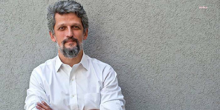 “Sorumlu olmadığı halde Süleyman Soylu neden azınlık vakıfları ile bu kadar ilgilenmektedir?” “Sorumlu olmadığı halde Süleyman Soylu neden azınlık vakıfları ile bu kadar ilgilenmektedir?”