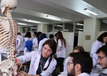 “Tıp fakültelerindeki tercih düşüşü sağlıkta şiddetle ilgili”