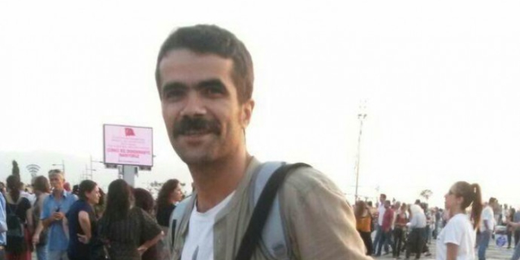 “Yasaklı gazete” bulundurmaktan ceza alan gazeteci yeniden yargılanacak “Yasaklı gazete” bulundurmaktan ceza alan gazeteci yeniden yargılanacak