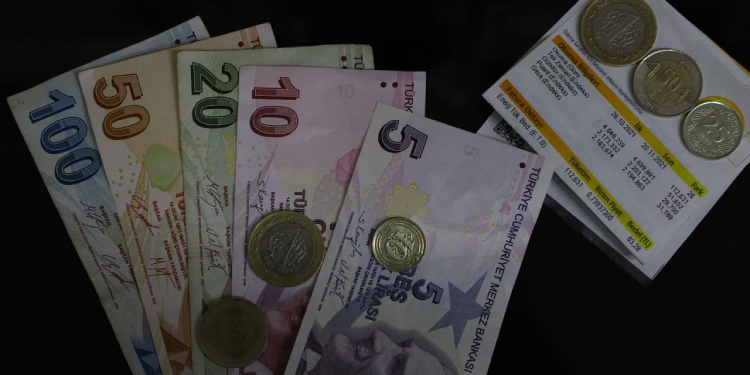 Zamlar küçük esnafı bitirdi Zamlar küçük esnafı bitirdi