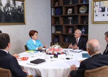 6’lı masanın genel başkanları “deprem” gündemiyle toplanıyor