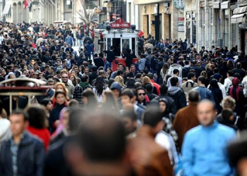 Gençlere göre Türkiye’deki sorunların kaynağında kanunların uygulanmaması var