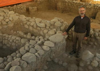 İzmir’deki kazılarda ilk kez Miken uygarlığına ait mezar bulundu