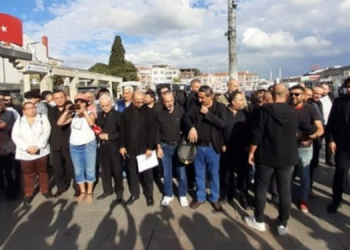 Müzisyenler katledilen Şener için alanlarda