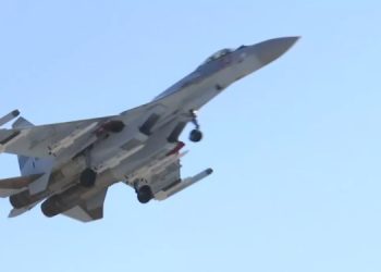 Rusya ordusu, hava savunma sistemleri için yeni geliştirilen yeni füzeyi test etti