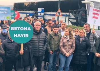 Göktürk’te yeşil alan peşkeş çekiliyor: Yurttaşlar iş makinalarına direniyor