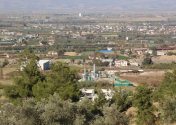 TOKİ inşaatı için mandalina bahçelerine girildi
