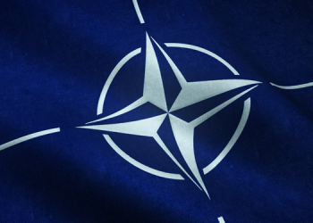 ABD-NATO anlaşmazlıkları sürerken Avrupa’da siyasi krizler gündemde ABD-NATO anlaşmazlıkları sürerken Avrupa’da siyasi krizler gündemde