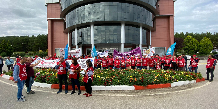Tez-Koop-İş Samsun OMKAN’da grev kararı aldı Tez-Koop-İş Samsun OMKAN’da grev kararı aldı
