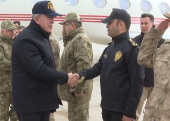 Asker kayıpları sonrası Akar sınırda