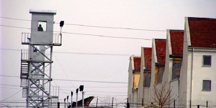 Erzurum Cezaevi’nde tutsaklara arama adı altında taciz Erzurum Cezaevi’nde tutsaklara arama adı altında taciz