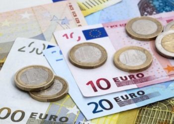 Euro 19 liranın üzerine çıktı