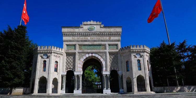 İstanbul Üniversitesi’nde öğrencilere faşist saldırı İstanbul Üniversitesi’nde öğrencilere faşist saldırı