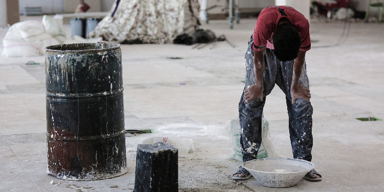 Aç Yatan Çocuklar ve Sessiz Ölümler Aç Yatan Çocuklar ve Sessiz Ölümler