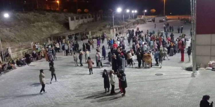 Şırnak’ta 400 öğrenci zehirlendi: Olayın üzeri örtülmek isteniyor Şırnak’ta 400 öğrenci zehirlendi: Olayın üzeri örtülmek isteniyor