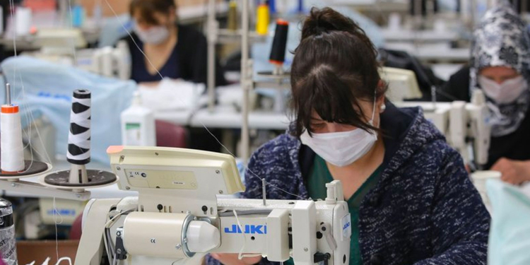 Türkiye’de savaşa ayrılan bütçe kadına ayrılan bütçenin 128 katı Türkiye’de savaşa ayrılan bütçe kadına ayrılan bütçenin 128 katı
