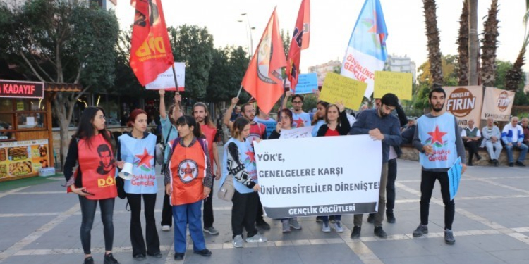 “YÖK’süz demokratik halk üniversiteleri istiyoruz” “YÖK’süz demokratik halk üniversiteleri istiyoruz”
