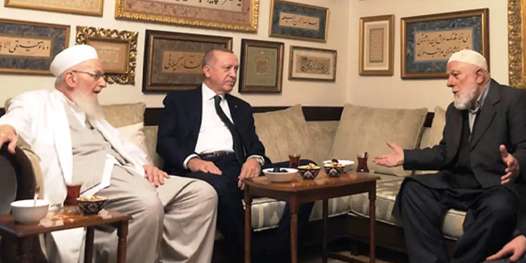 İktidar-cemaat ilişkisi: Al gülüm, ver gülüm! İktidar-cemaat ilişkisi: Al gülüm, ver gülüm!