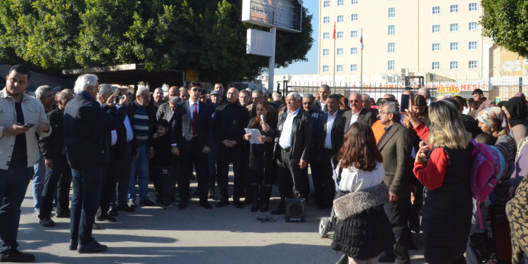 Adana’da “devlet hastanesi” talebiyle imza kampanyası Adana’da “devlet hastanesi” talebiyle imza kampanyası