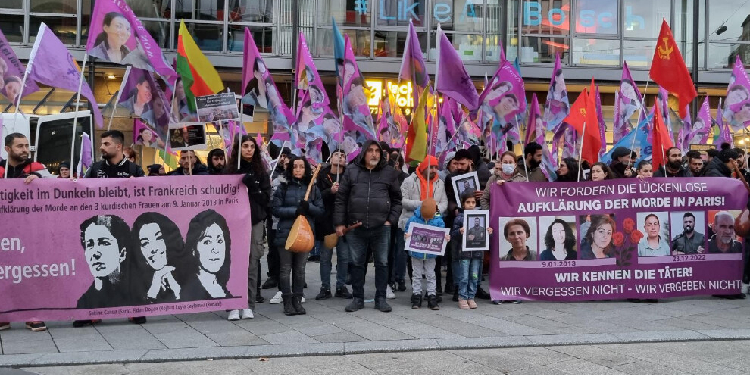 Fransa konsoloslukları önünde katliam protestosu Fransa konsoloslukları önünde katliam protestosu