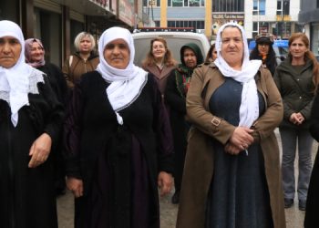 “Gözaltındaki kadınlar serbest bırakılsın”