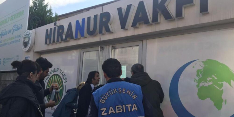 Hiranur Vakfı internet sitesini kapattı Hiranur Vakfı internet sitesini kapattı