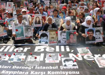 İHD’den Çavuşoğlu’na yanıt: Hükümetiniz boyunca ihlaller arttı