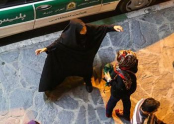İran’da “ahlak polisi” kararı
