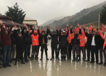 İşten çıkartılan 243 madenci eylem başlattı