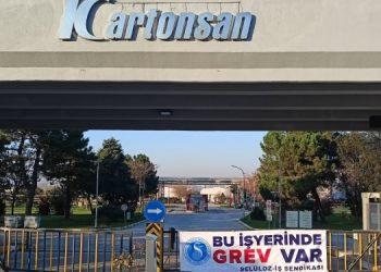 Kocaeli’de Kartonsan işçileri de greve çıktı