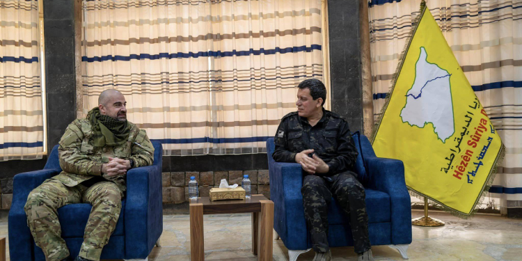 PYD Sözcüsü Begdaş: Talabani ziyareti kazanımları sahiplenmeydi PYD Sözcüsü Begdaş: Talabani ziyareti kazanımları sahiplenmeydi