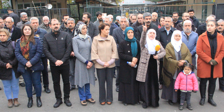 Tutuklu aileleri: Halkımızı adalet için 11 Aralık’taki yürüyüşe bekliyoruz Tutuklu aileleri: Halkımızı adalet için 11 Aralık’taki yürüyüşe bekliyoruz
