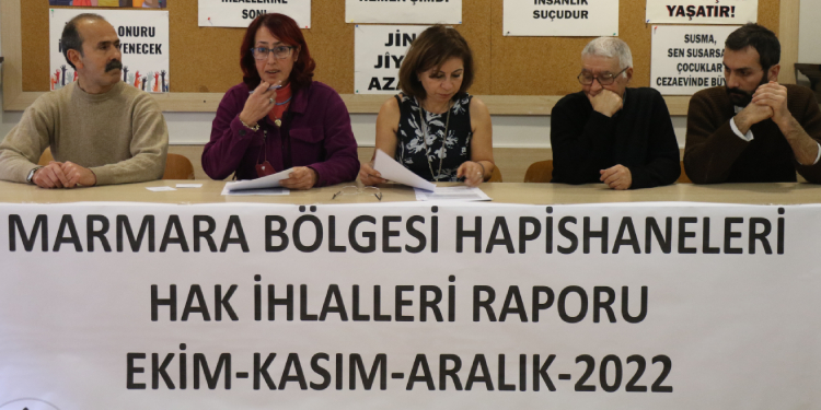 İHD raporu: 21 cezaevinde bin 973 ihlal İHD raporu: 21 cezaevinde bin 973 ihlal