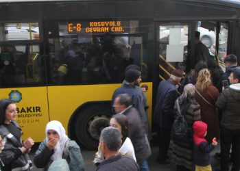 Amed’te toplu ulaşım çileye dönüştü