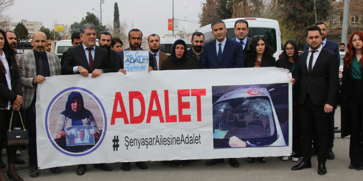 Emine Şenyaşar’a Adalet Ödülü Emine Şenyaşar’a Adalet Ödülü