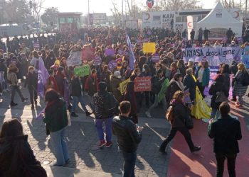 Kadınlar 2023 yılı dileklerini tuttu